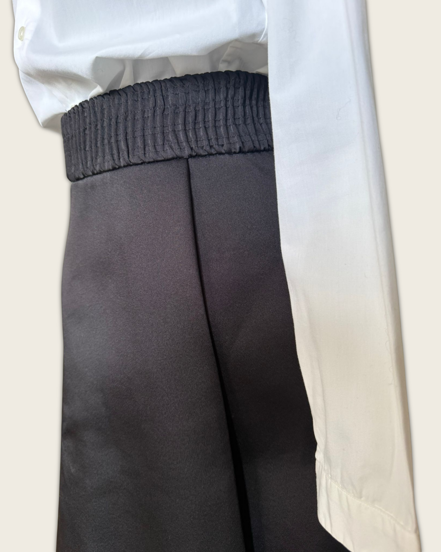 MAJE - JUPE TRAPEZE NOIRE T.2