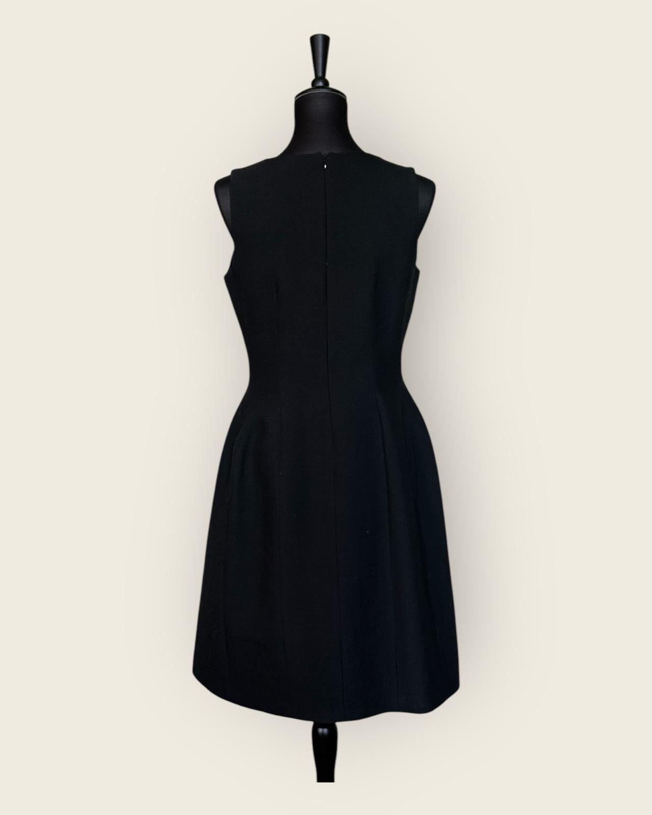 TARA JARMON - ROBE T.40