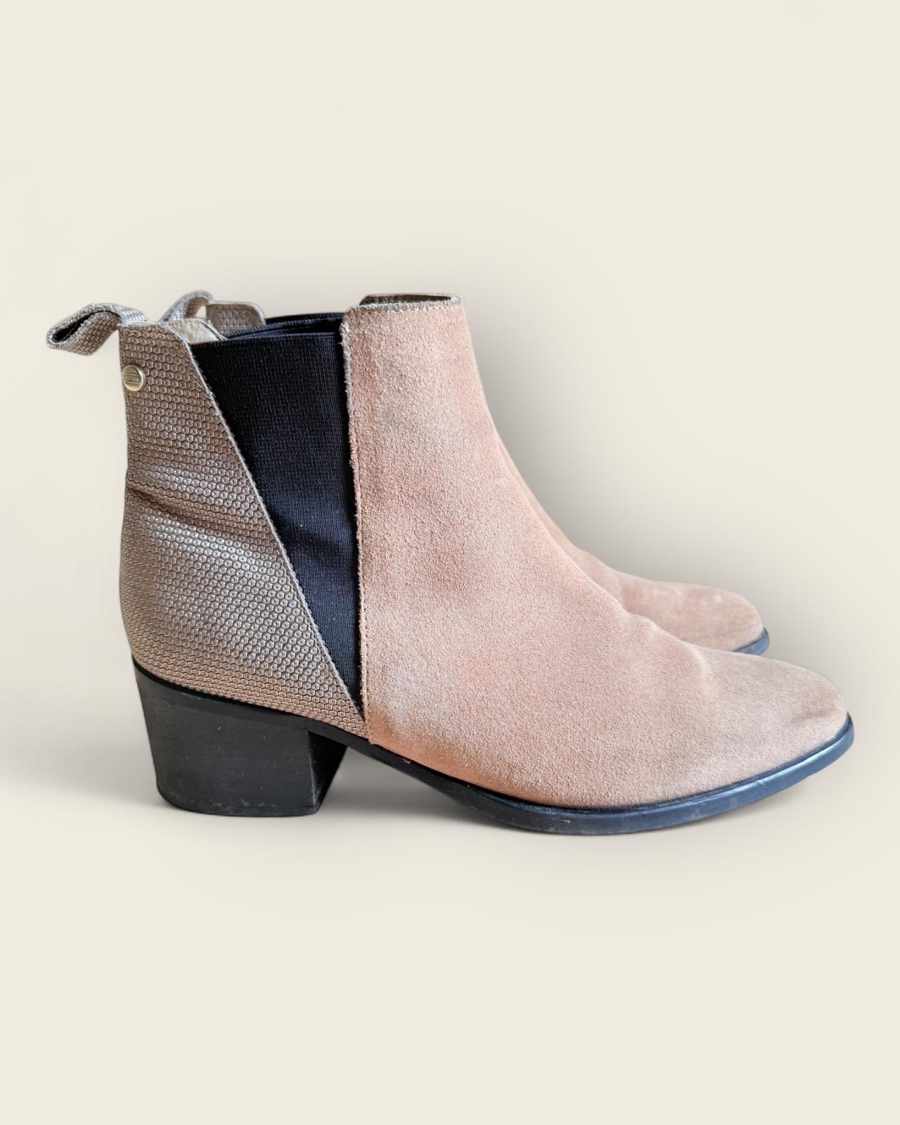 TOMMY HILFIGER - BOOTS P.38