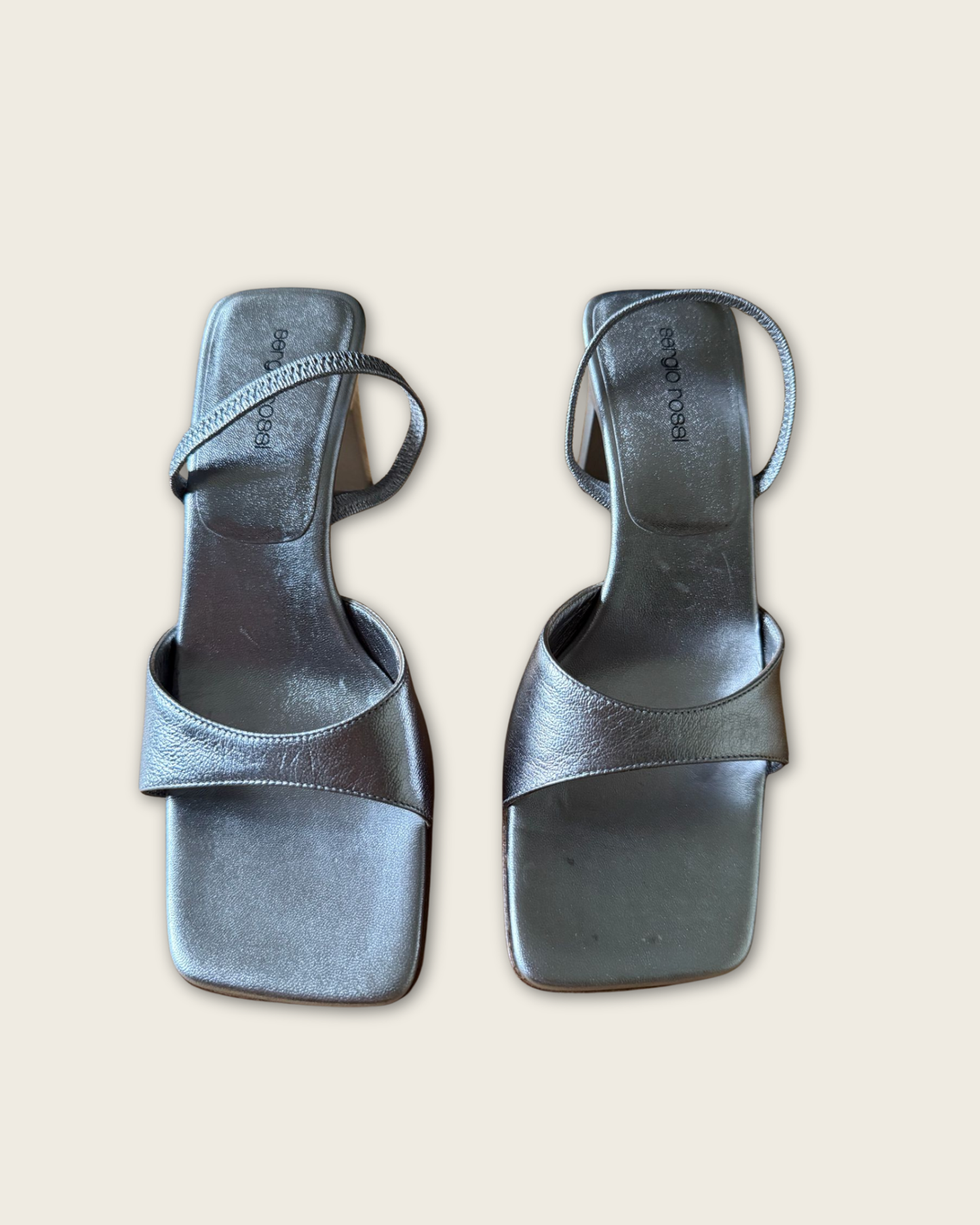 SERGIO ROSSI - SANDALES ARGENTEES P.37