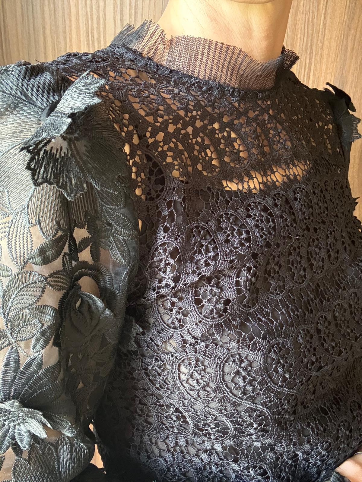 MICHAEL KORS  - TOP DENTELLES NOIRES T.2 (36)