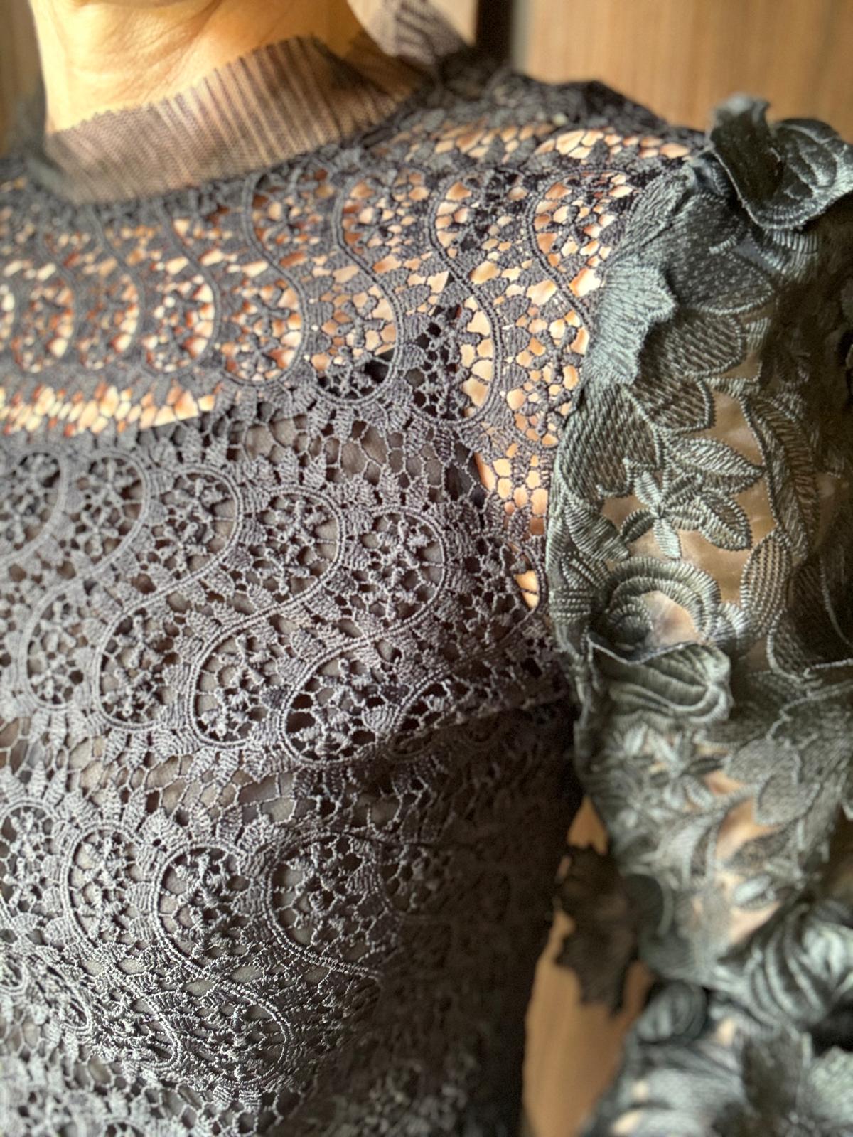 MICHAEL KORS  - TOP DENTELLES NOIRES T.2 (36)